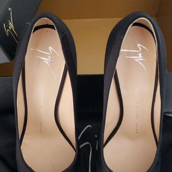 ❄2x Host Pick❄Giuseppe Zanotti Heels Pumps - Picture 3 of 7